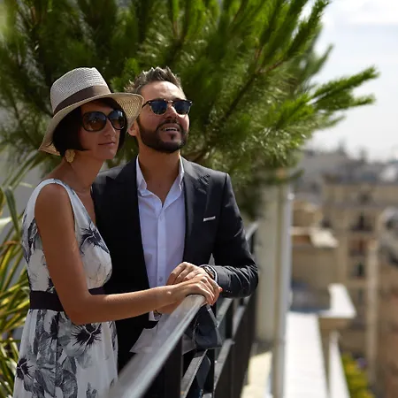 The One Alma Paris