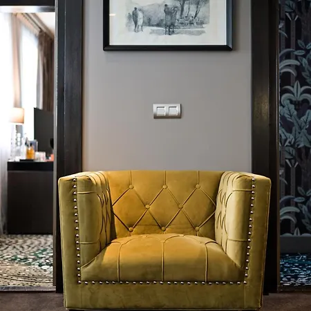Hotel Juliana 5*