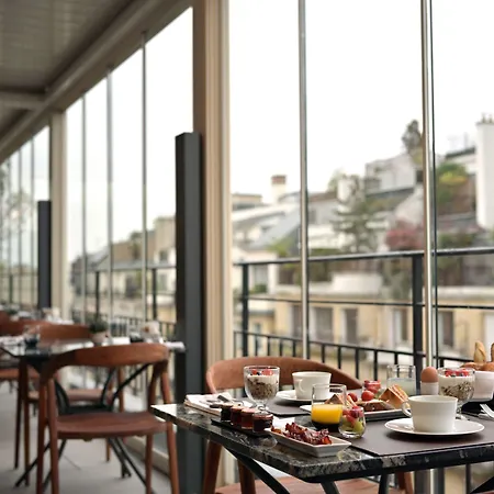 The One Alma Paris