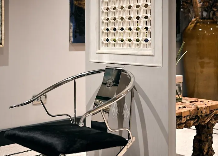 The One Alma 5* Париж