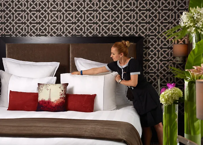 The One Alma Париж