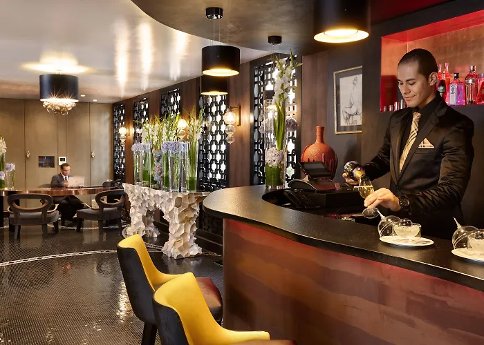 The One Alma Париж