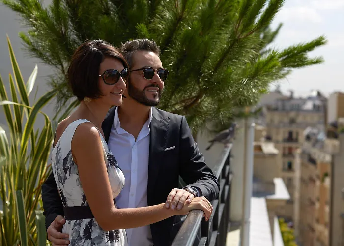 The One Alma 5* Париж