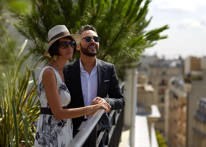 The One Alma Париж