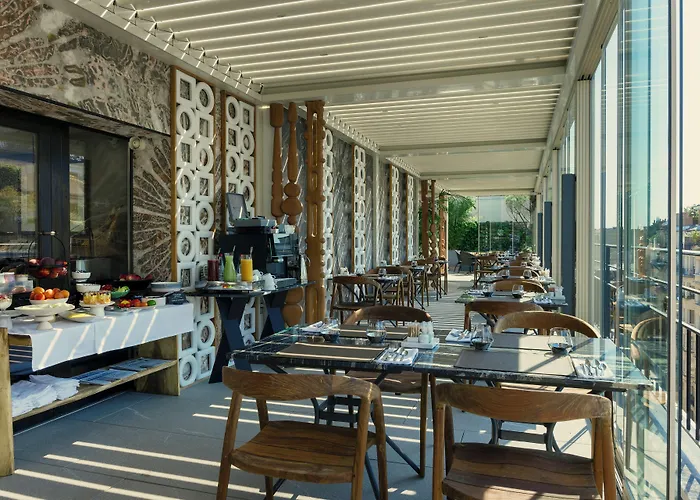 The One Alma Отель