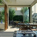 The One Alma Hotel