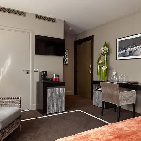 The One Alma 5* Paris