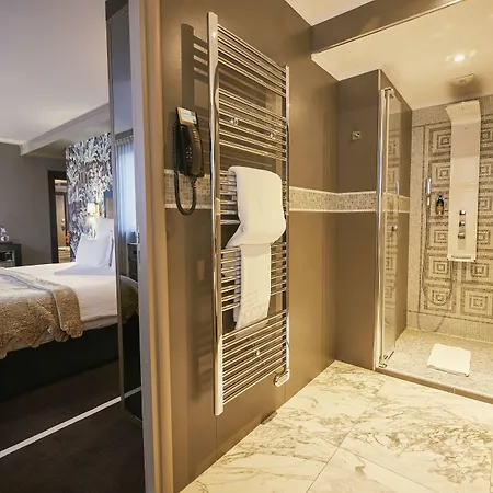 The One Alma Hotel Paris